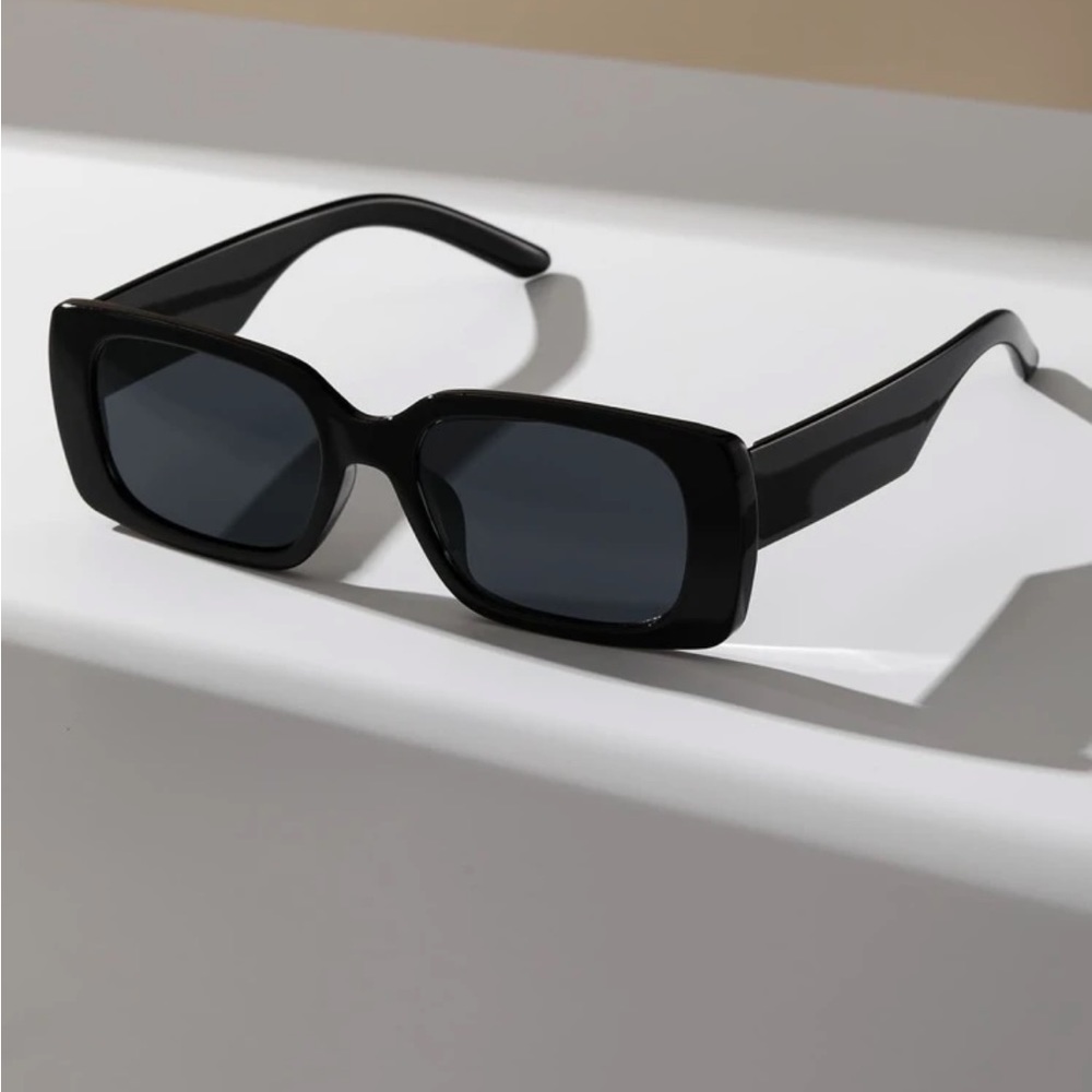 Rectangular Retro Black Sunglasses - image 2
